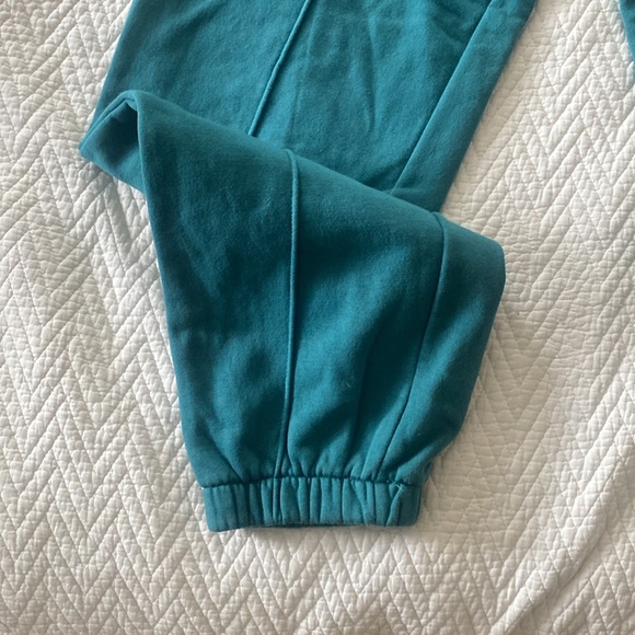 Unisex Champion sweatpants bought through Urban Outfitters. - Picture 4 of 4